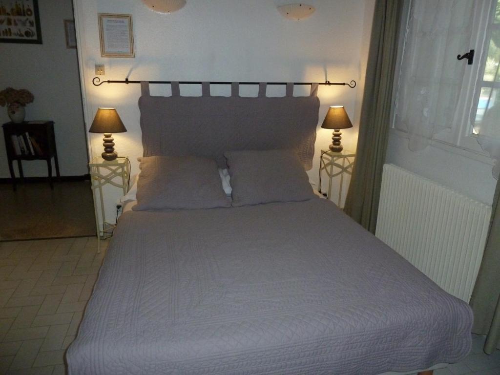Hotel Mas De Valiguiere Saze  Camera foto