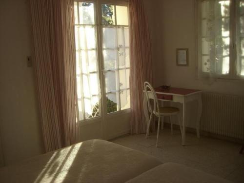 Hotel Mas De Valiguiere Saze  Esterno foto