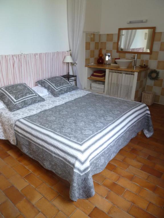 Hotel Mas De Valiguiere Saze  Camera foto