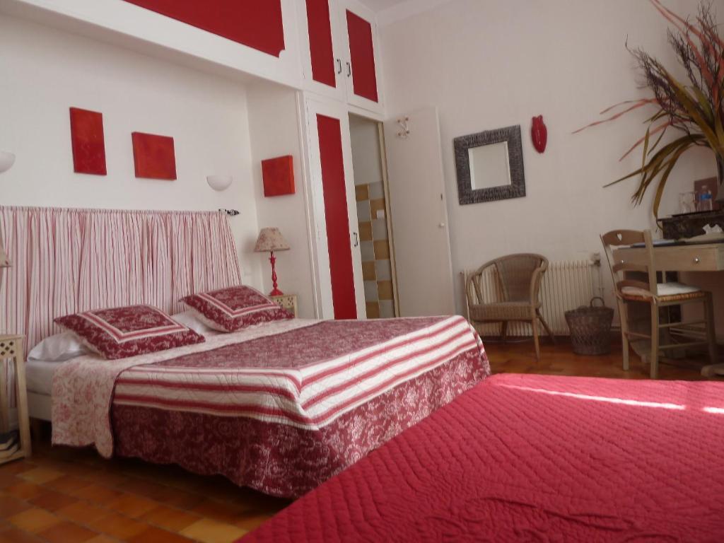 Hotel Mas De Valiguiere Saze  Camera foto
